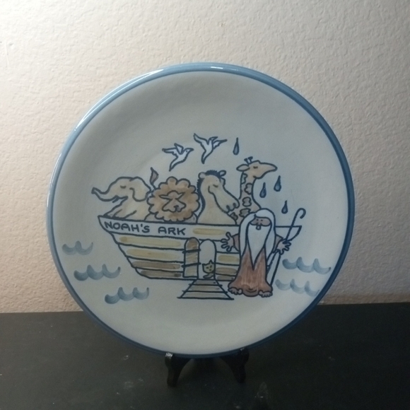 GORGEOUS Louisville Stoneware Kentucky 10" NOAHS ARK Stoneware Decorative Plate. - Picture 1 of 5
